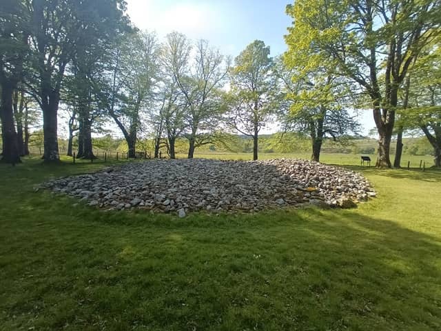 Ri-Cruin Cairn - Image 1