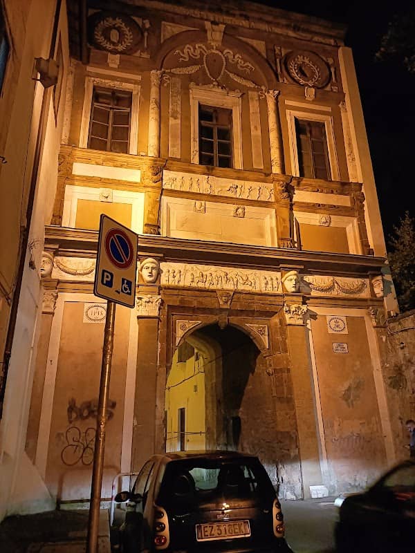 Porta Corso Vittorio Emanuele - Image 1