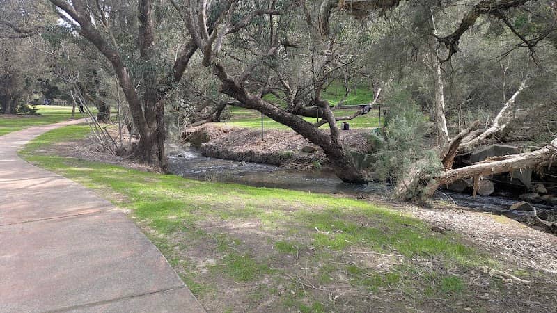 Lions Park - Image 1