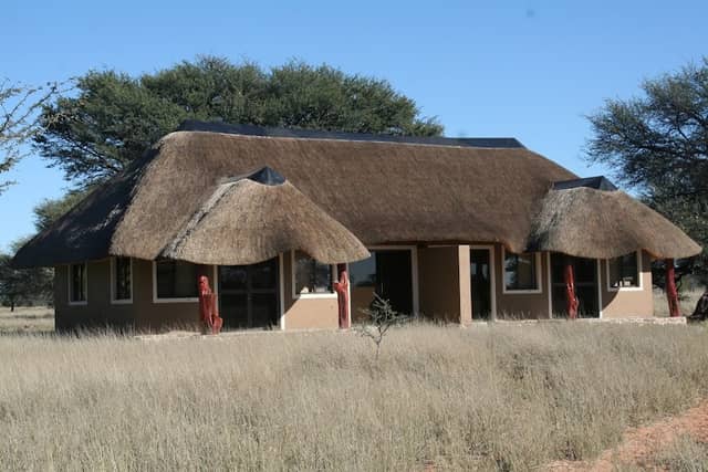 Eitaalo Tours / Safaris - Image 1