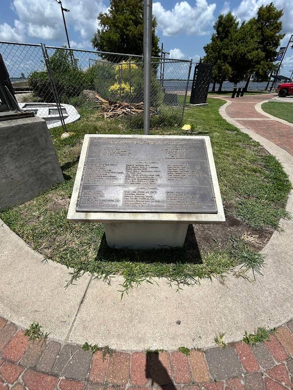911 Memorial Sculpture - Image 1