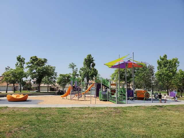 Heritage Circle Park - Image 1