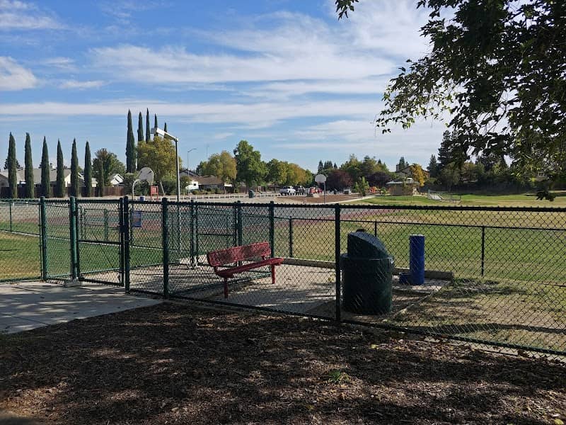 Summerfield Park - Image 2