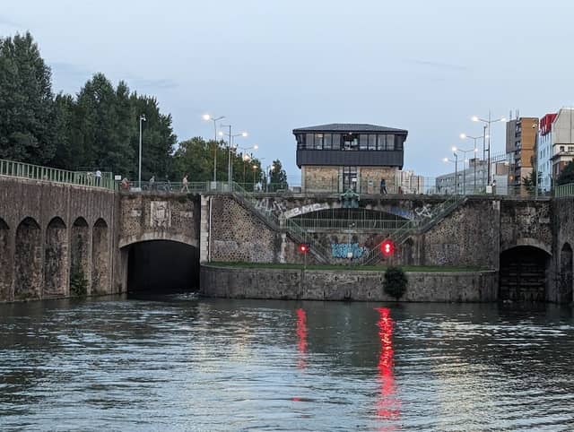 Écluse Quai du Port Saint-Denis - VI écluse - Image 2