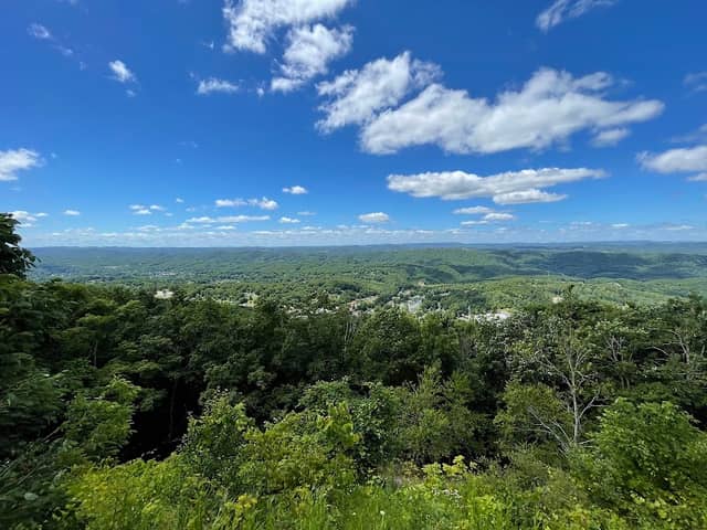 East River Mountain Scenic Overlook - Image 2