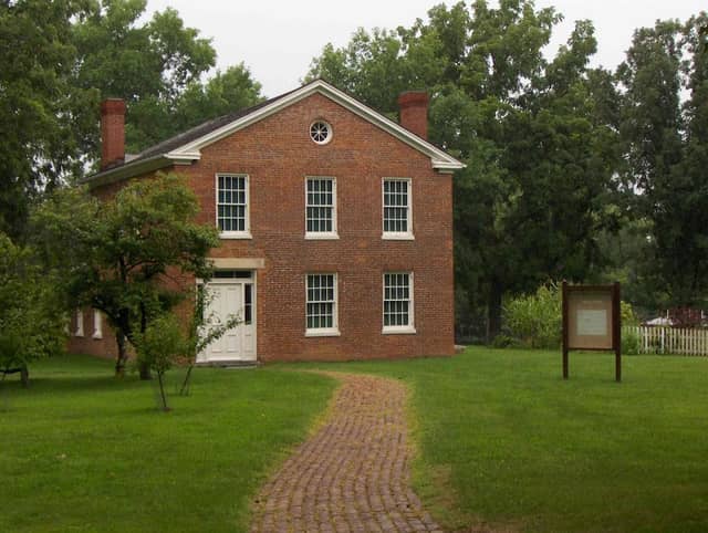 Plum Grove Historic Home - Image 2