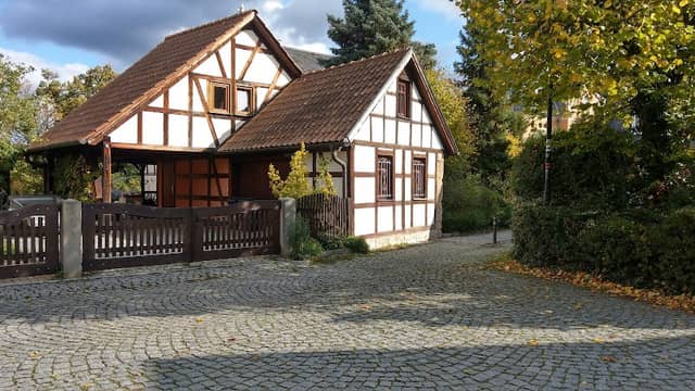 Alter Markt Saalfeld - Image 2