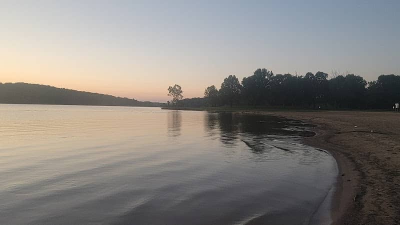 Lake Barkley Beach - Image 1