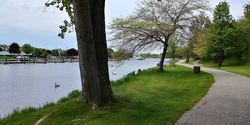 Linear Park - Image 3