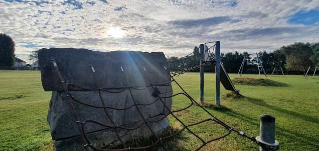 Willoughby Park - Image 1