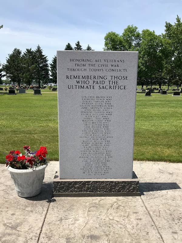Veterans War Memorial - Image 1