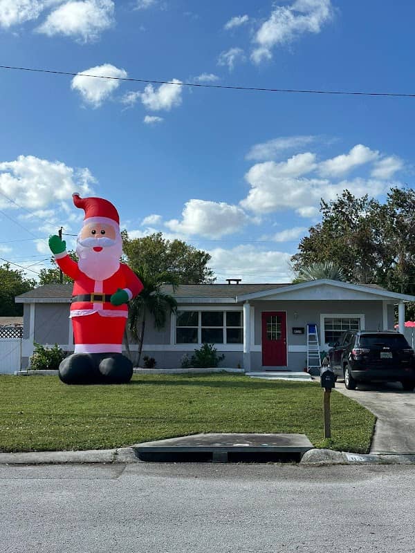 Colossal SANTA CLAUS - Image 1