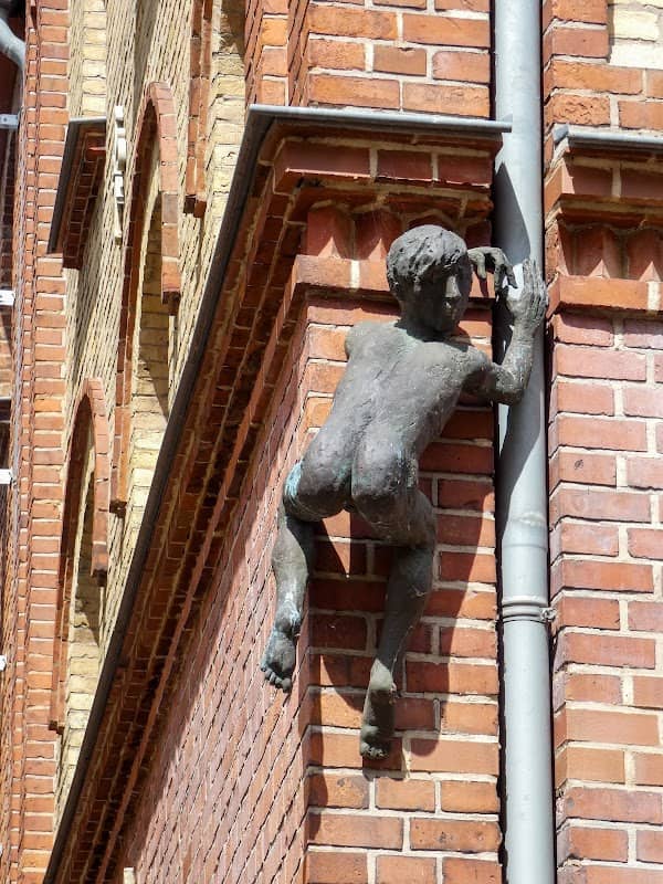 Skulptur Arschkerbe - Image 2