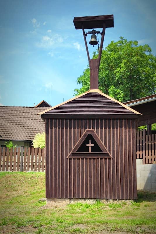 Dřevěná zvonice a socha sv. Floriána - Image 1