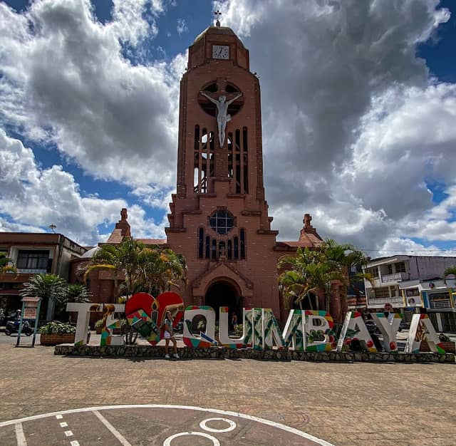 Basílica Jesús, María y José de Quimbaya - Image 1