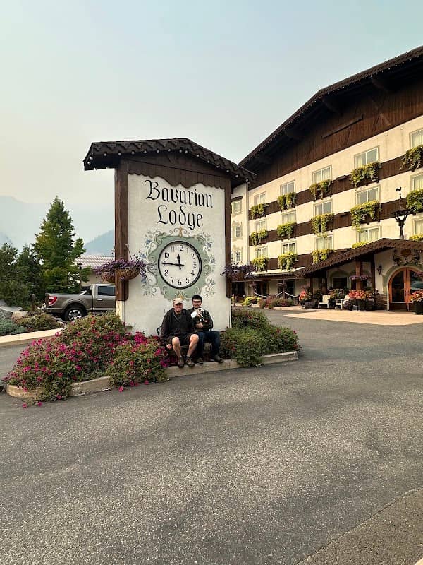 Leavenworth signage - Image 2