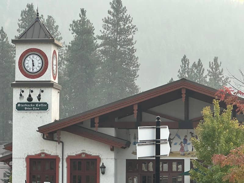 Leavenworth signage - Image 1