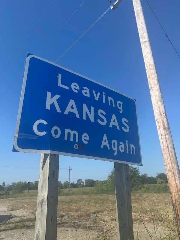 Kansas Welcomes You Sign - Image 2