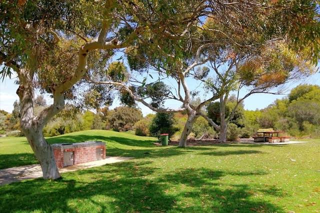 Booyeembara Park - Image 2