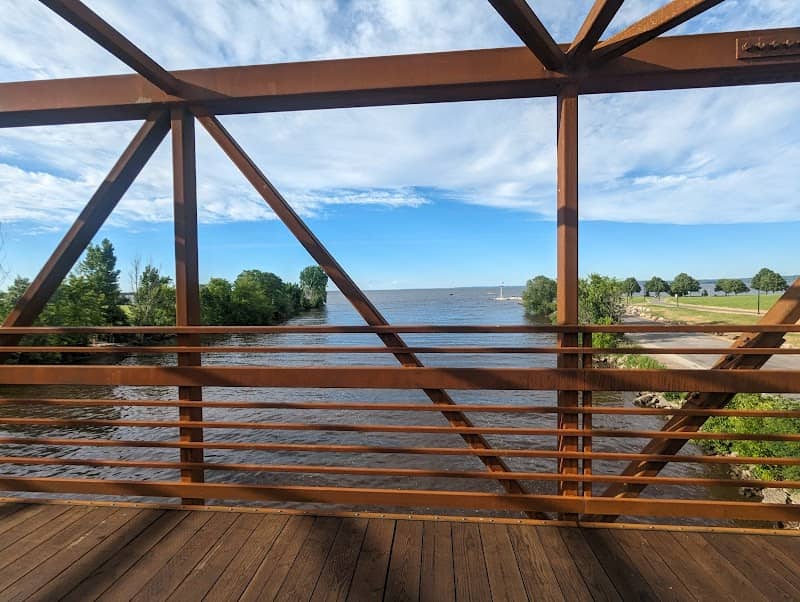 pedestrian bridge between Lakeside Park and Lakeside Park West - Image 1