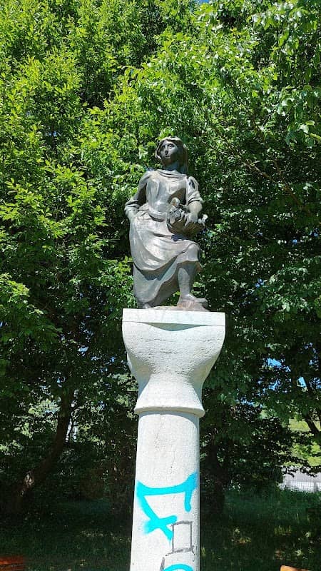 Frauenstatue - Image 2