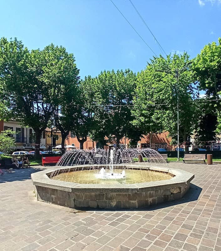 Fontana di piazza Garibaldi - Image 1