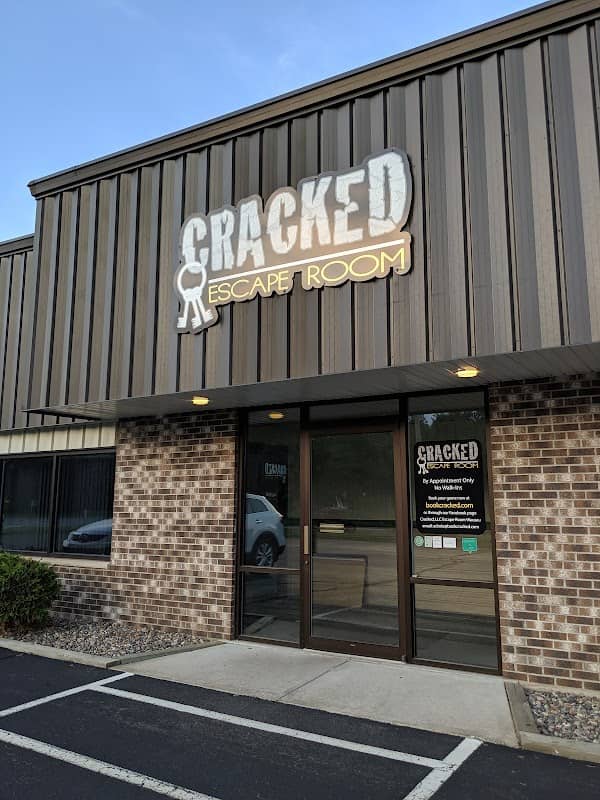 Cracked Escape Rooms - Image 1