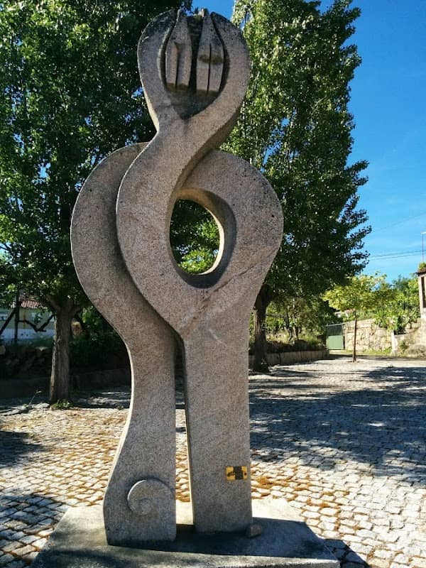 Monumento erorismo - Image 1