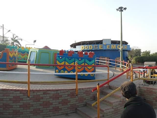 Chunky Monkey Amusement Park - Image 1