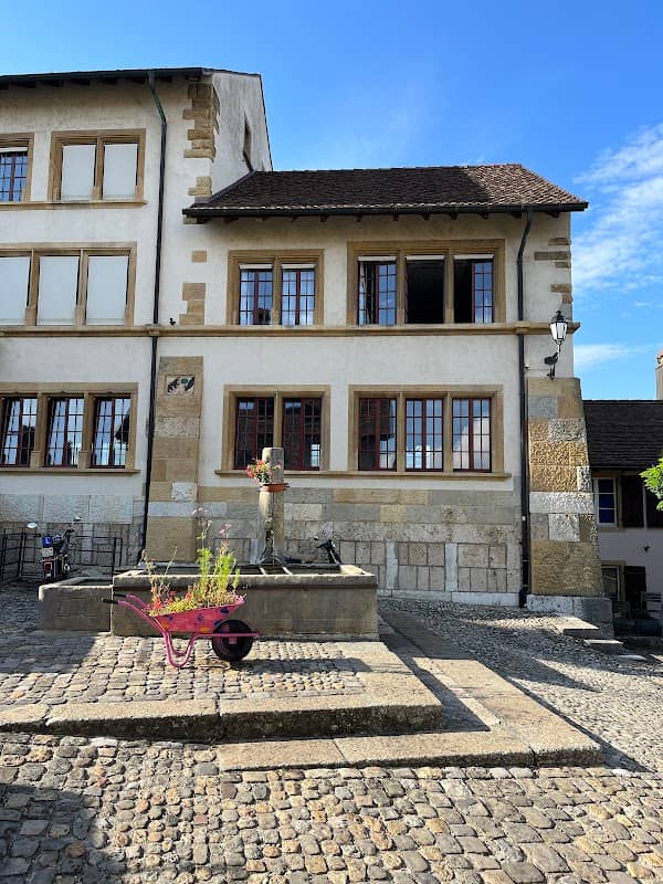 Fountain of Cerlier - Image 1