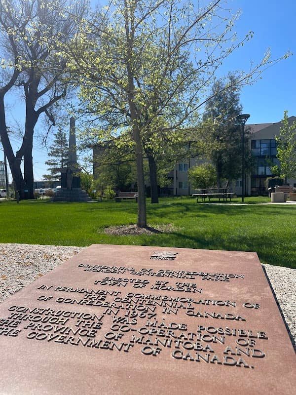 Confederation Park - Image 2