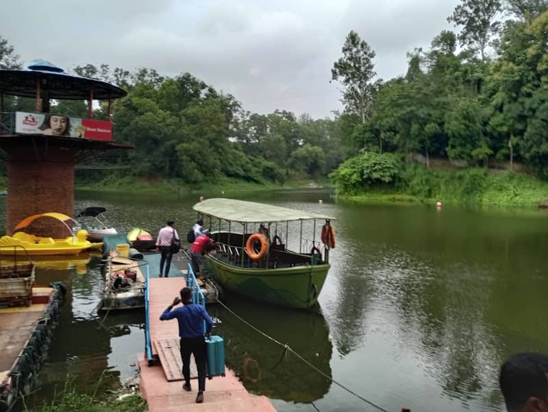 ফয়েস লেক গেট - Image 1