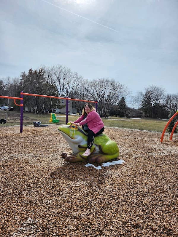 Fountain Park - Image 1