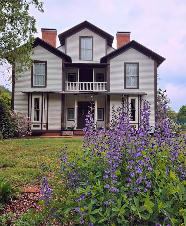 The Historic Nissen House - Image 2