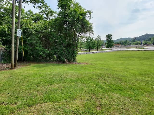 Crab Orchard Ball Field - Image 2