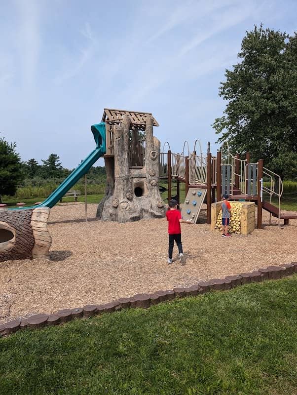 Orchard Hills Park - Image 1