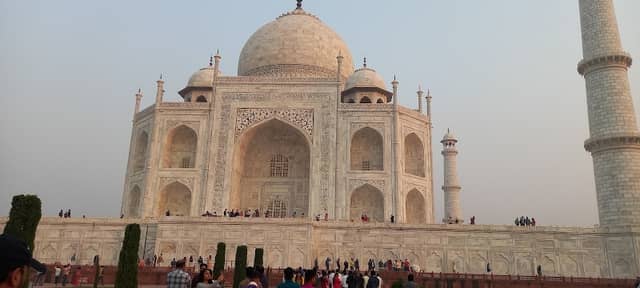 Mini Red taj - Image 1