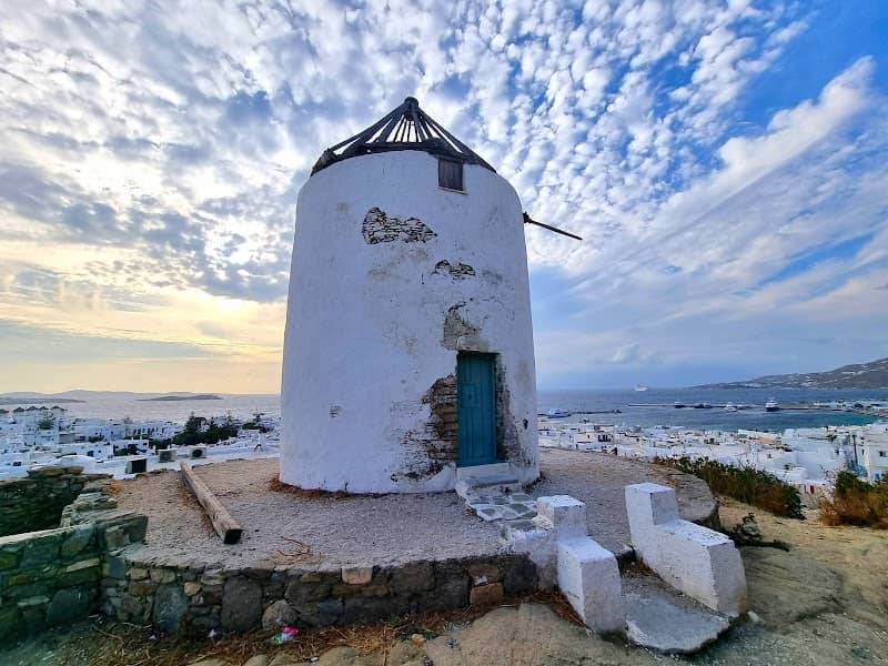 Boni's Windmill - Image 1