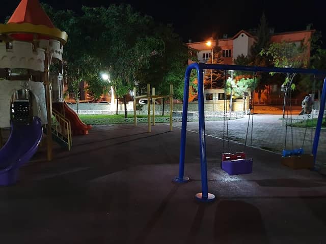 Çocuk Bahçesi - Image 1