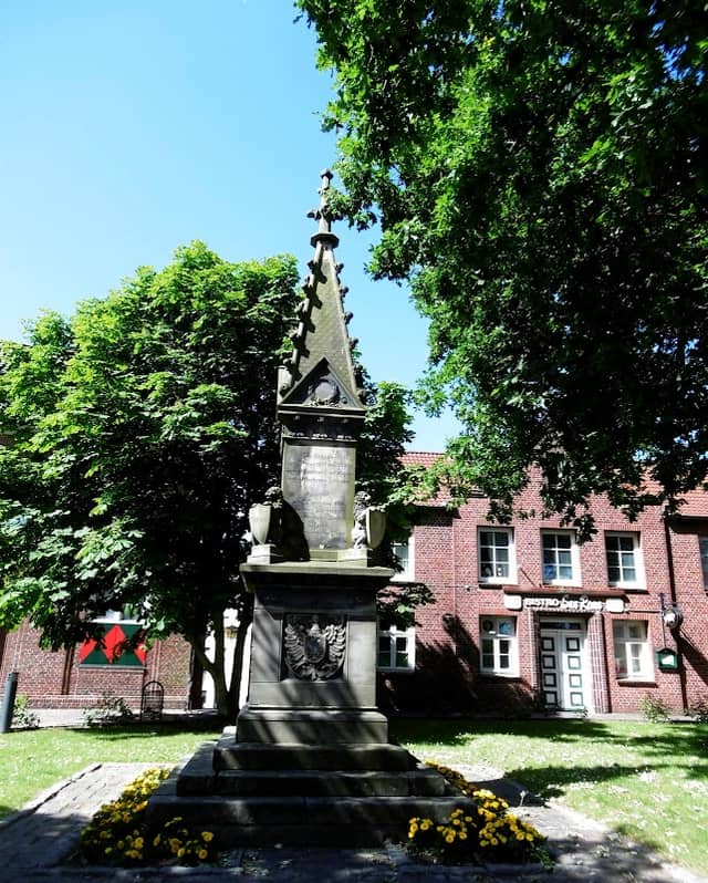 Mahnmal Weltkriege - Image 1