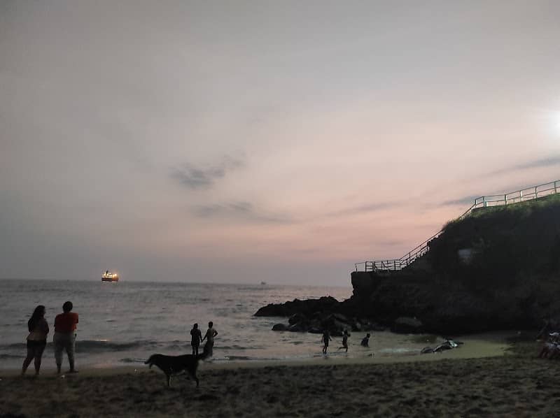 Playa las flores - Image 2