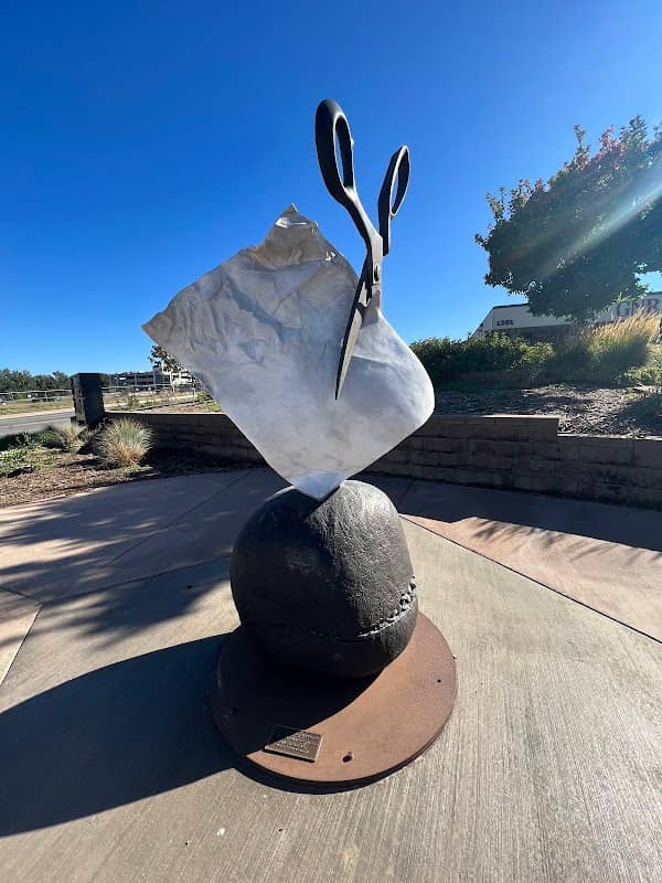 Rock-Paper-Scissors Sculpture - Image 3