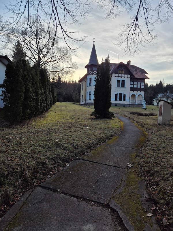 Portíkova vila - Image 1