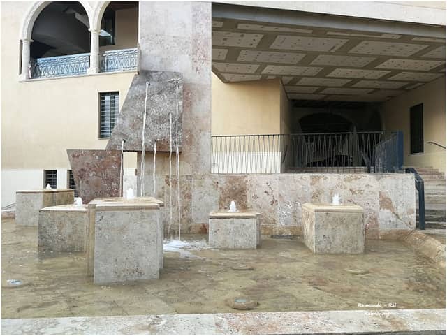 Fuente escultura, Plaza Adm. Vieja, Almería. - Image 2