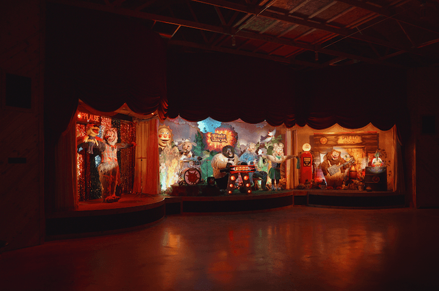 Jack's Animatronics Warehouse - Image 2
