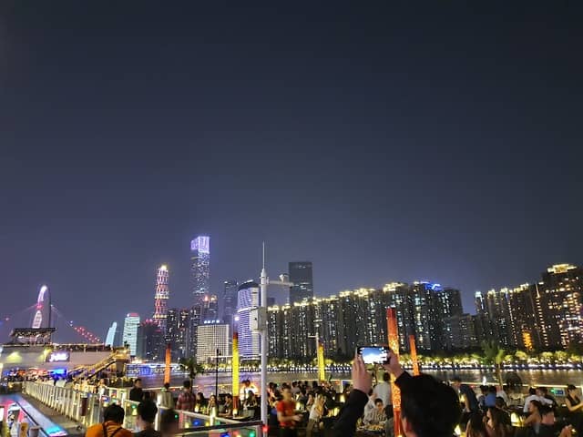 Party Pier Plaza - Image 2
