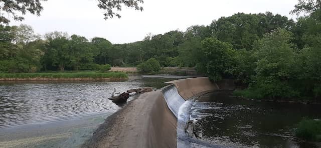 Hickory Creek River Dam - Image 2