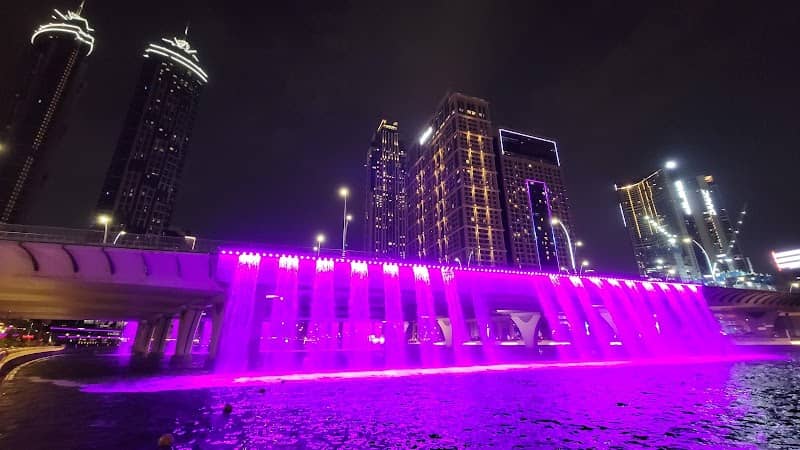Dubai Waterfall - Image 2