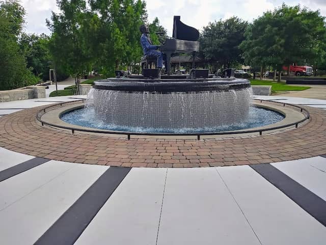 Ray Charles Memorial - Image 2