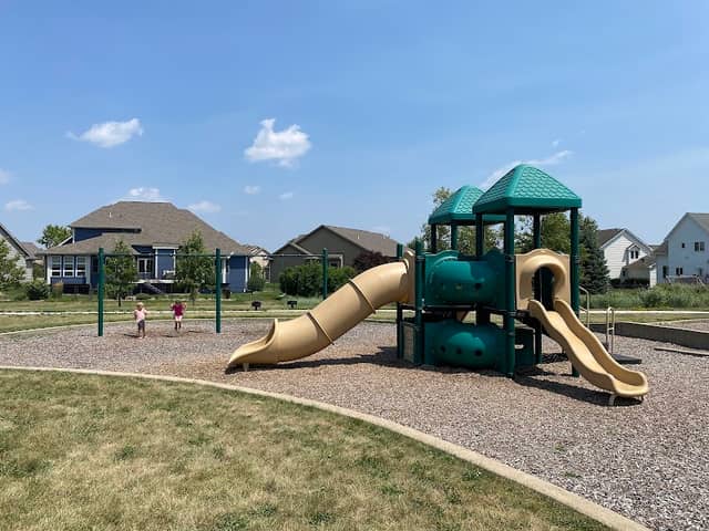 Wild Rose Park - Image 1